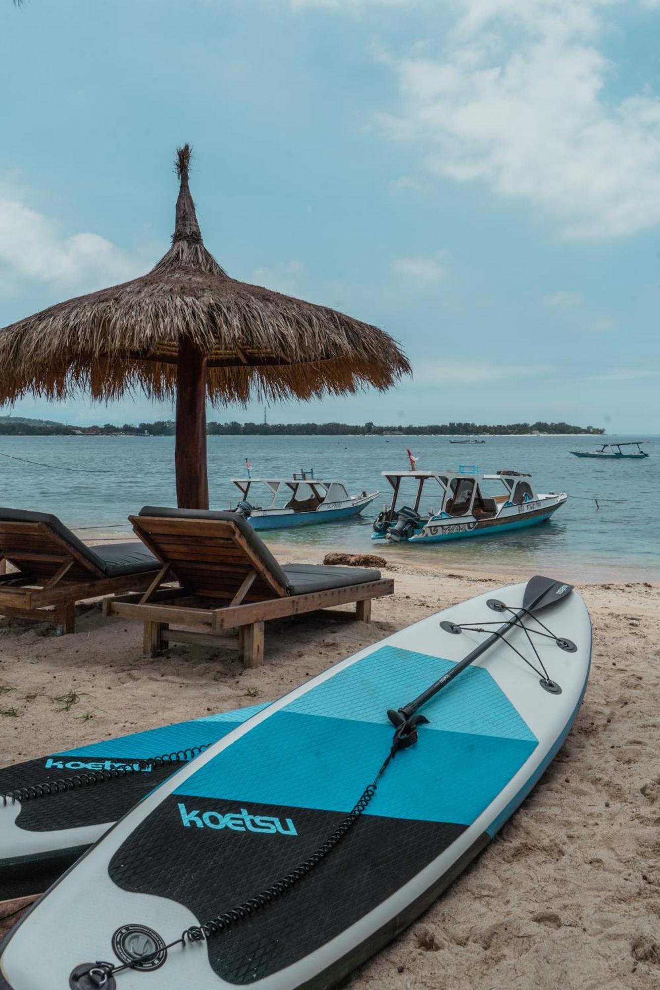 Sunscape Villa - Beachfront And Private Pool Gili Air Exterior foto